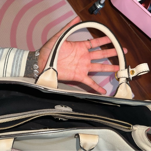 Burberry Beige Leather bag - Picture 7 of 16